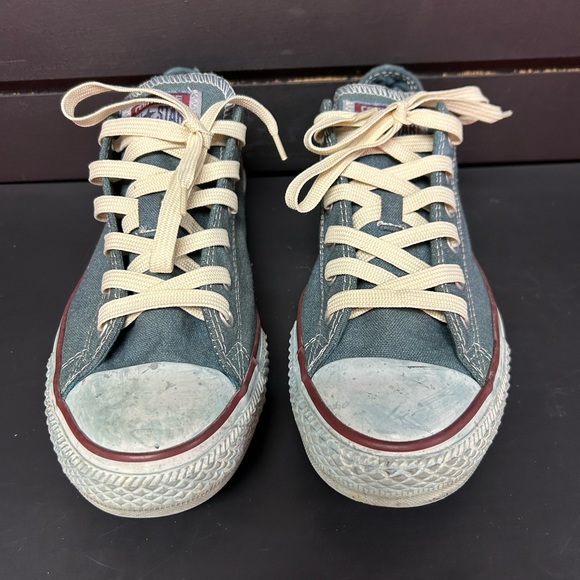 Chuck Taylor Low - Picture 3 of 8